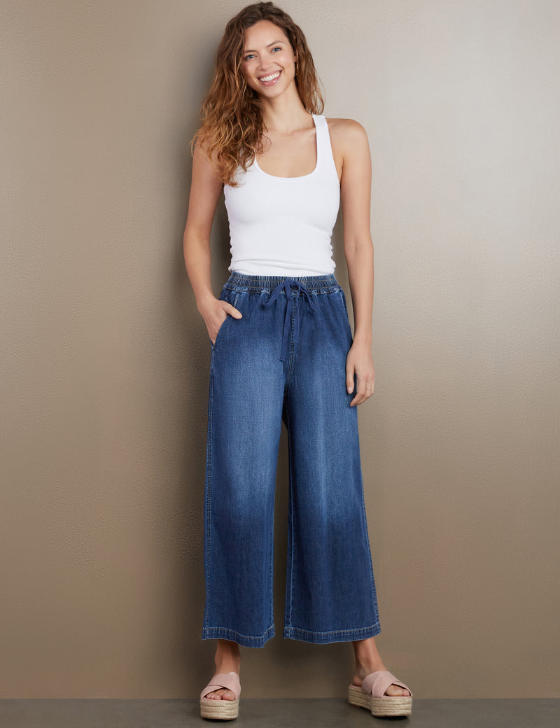 Pull On Denim Cropped Wide Leg Jeans