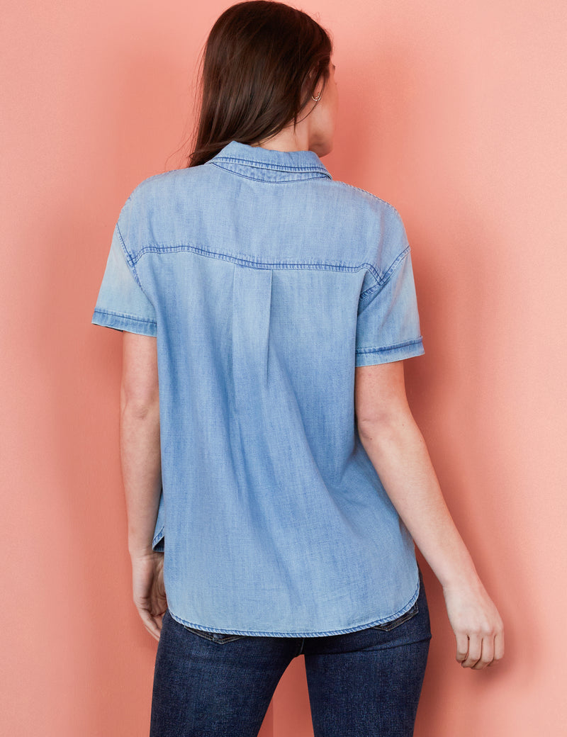Women's Designer Class Denim Short Sleeve Button Down Shirt