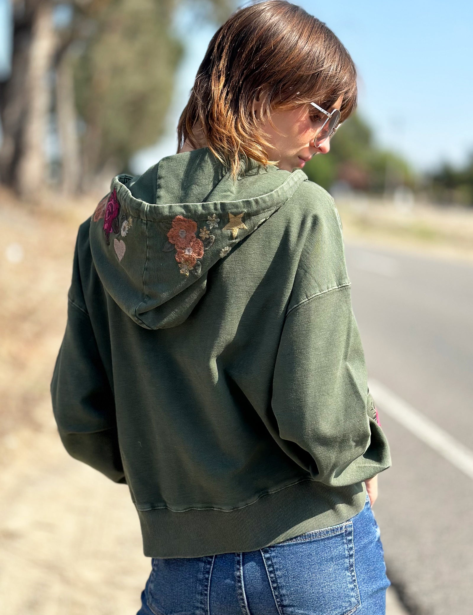 Women's Camp Happy Green Embroidered Hoodie – Billy T – billytshop