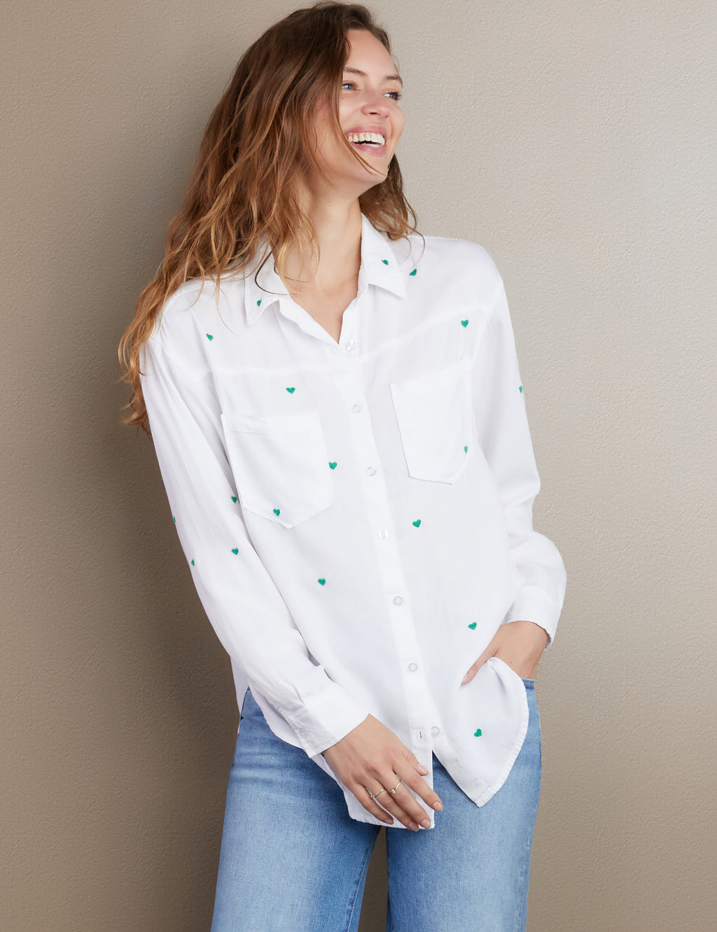 【GRAVER】Elbow Heart Smile White Clip Overfit Shirt tltZz4aoodU5ydO-JuhGYjU_YwA.png