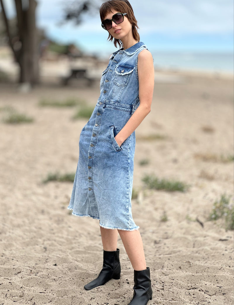 Women's Fashion Brand Sleeveless Light Wash Denim Shirtdress Beach Side View