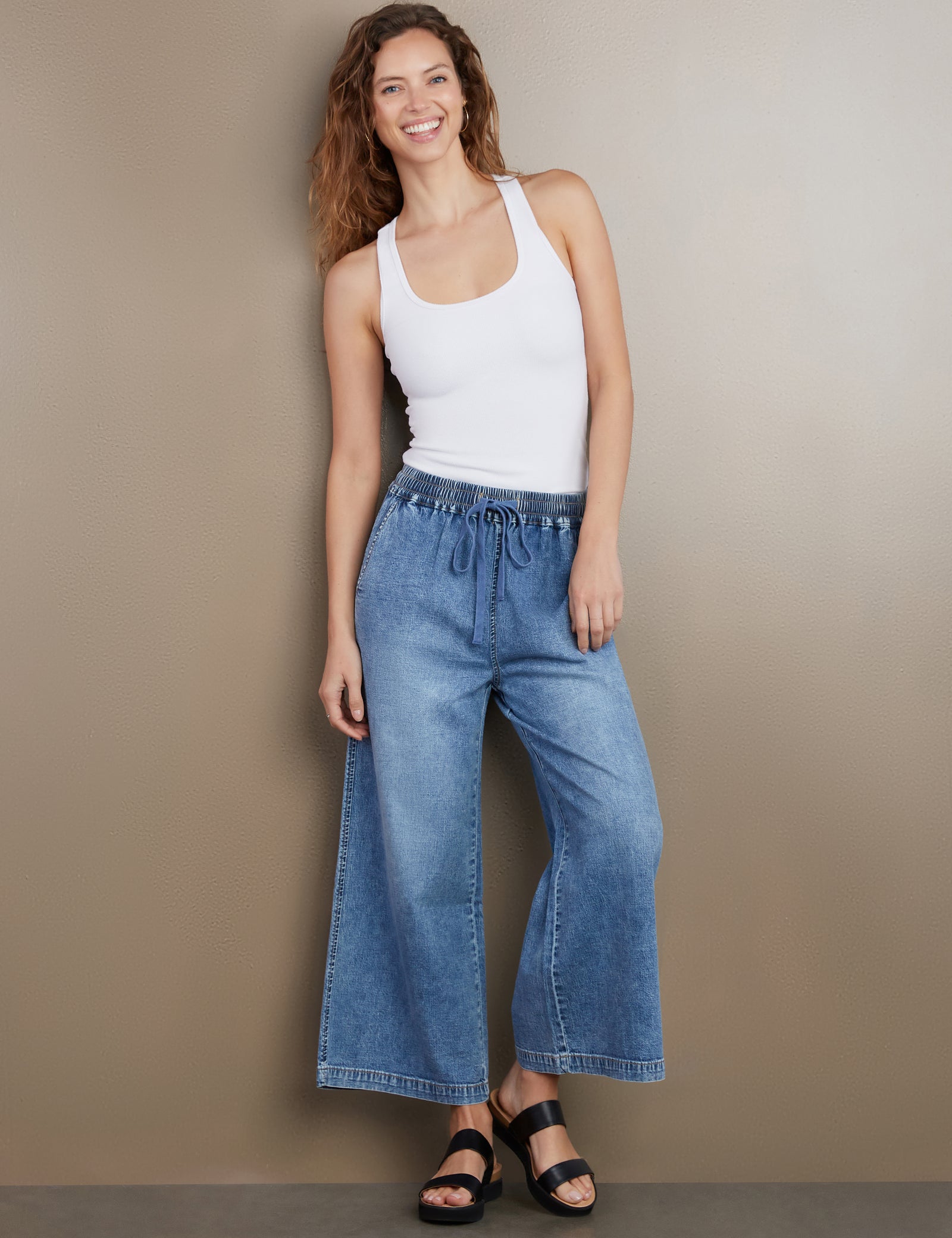 Pull-On-Denim-Cropped-Wide-Leg