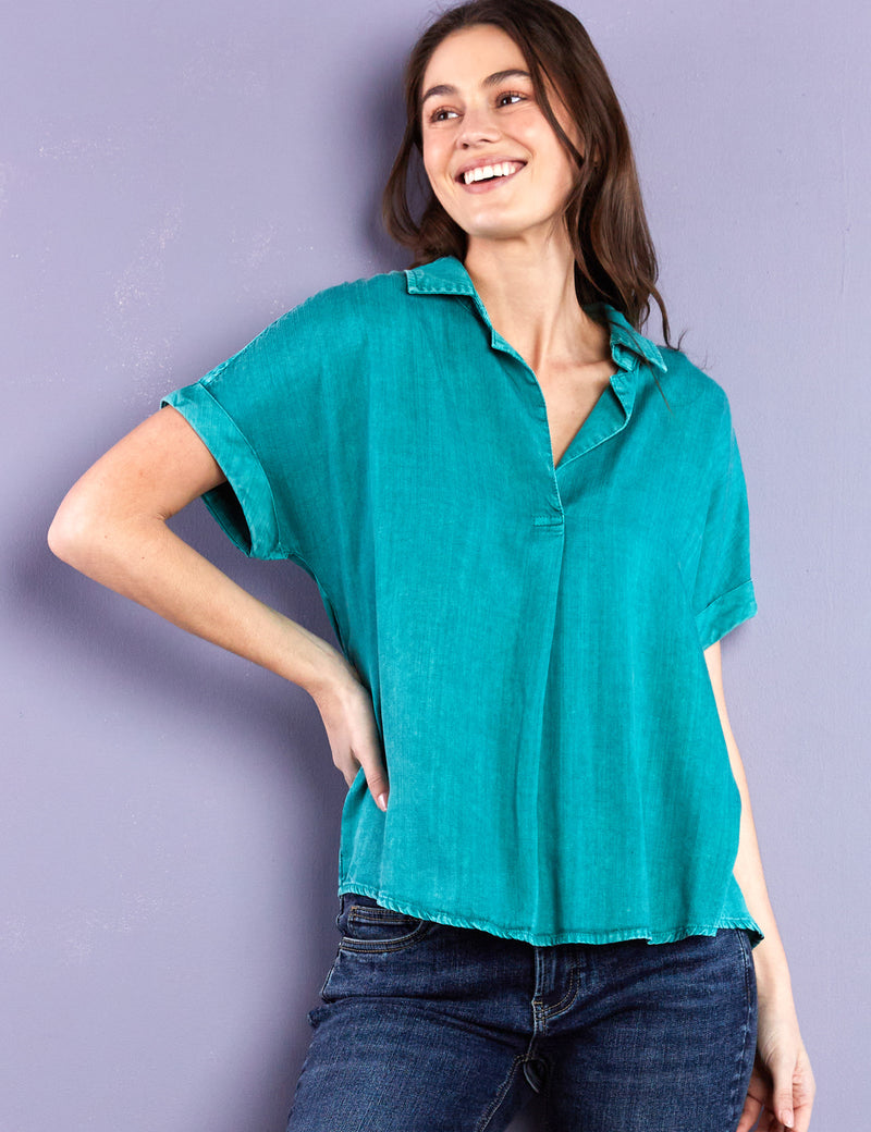Vera Dolman Short Sleeve Collared Top Front View