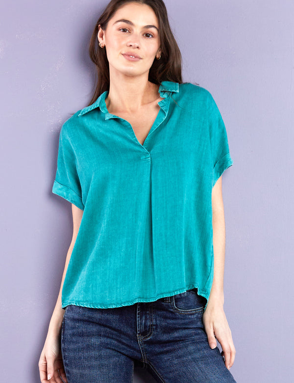 Vera Dolman Short Sleeve Collared Top Front View