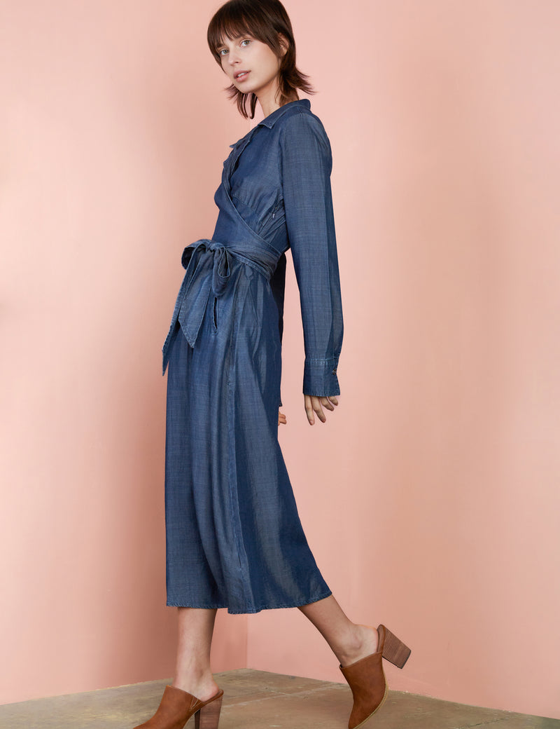 Urban Revivo denim overall midi dress in mid blue | ASOS