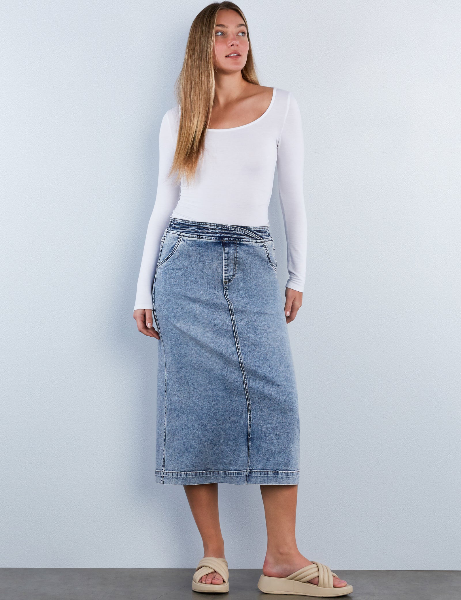 〈美品〉Ameri / RIB MIX DENIM SKIRT 25inch Denim midi skirt | Alberta Ferretti