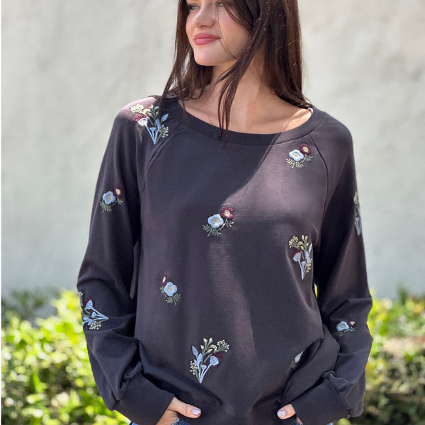 トップス Floral Motif Embroidered Sweatshirts WildFloralEmbroideredSweatshir